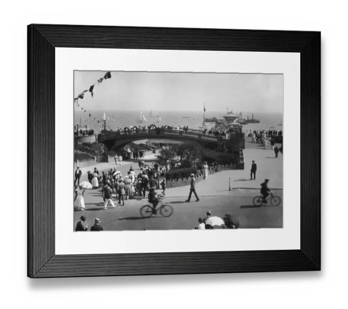 Framed Print : Clacton Seafront Framed Print : Clacton Seafront