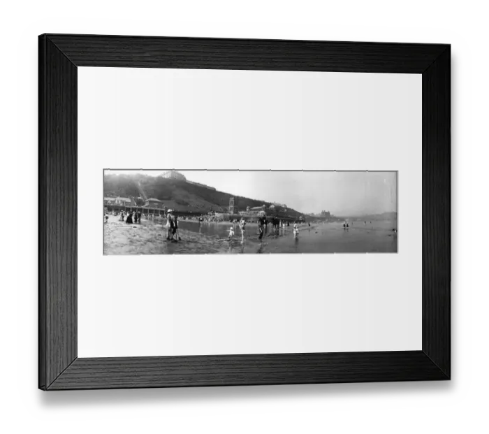 Framed Print : Scarborough Seafront Framed Print : Scarborough Seafront