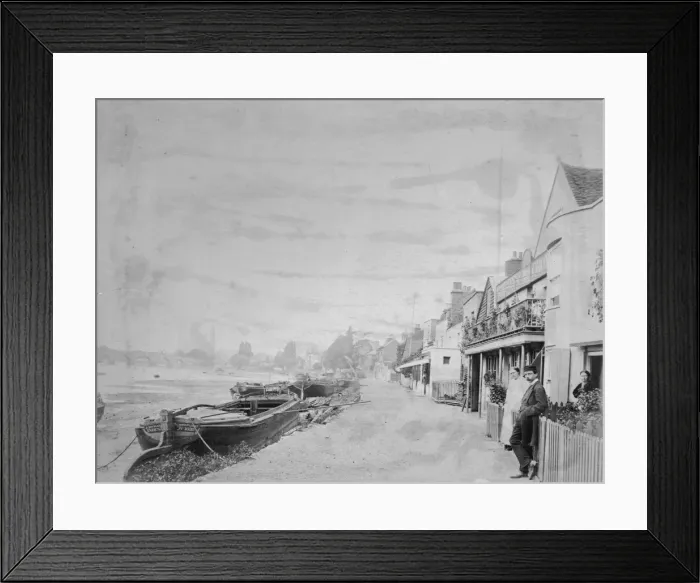 Framed Print : Strand-On-The-Green Framed Print : Strand-On-The-Green