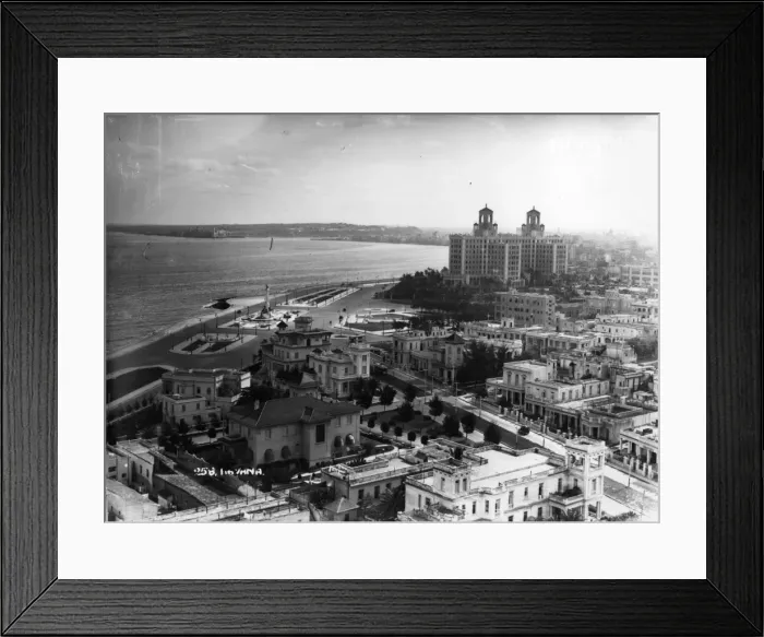 Framed Print : Havana. circa 1920: Havana, or Habana, the capital city of Cuba Framed Print : Havana. circa 1920: Havana, or Habana, the capital city of Cuba