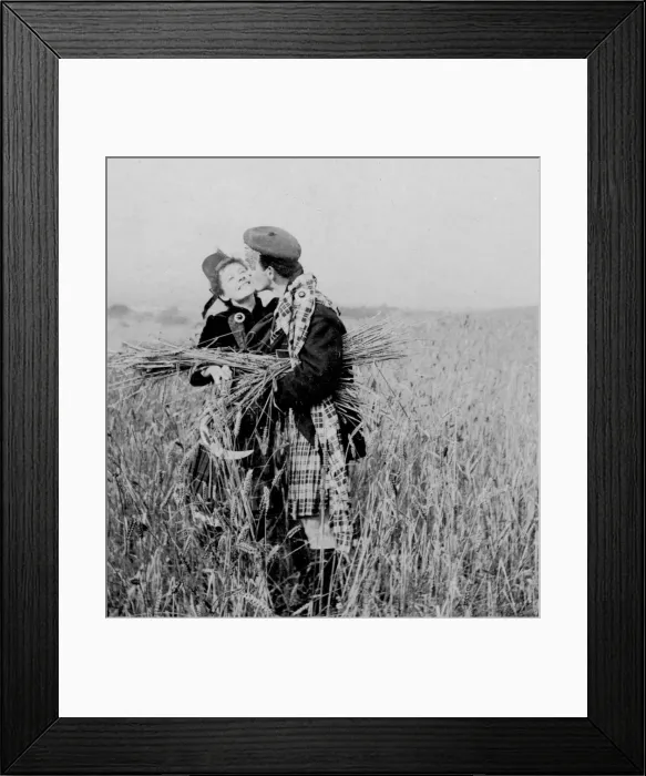 Framed Print : A Kiss In The FIeld Framed Print : A Kiss In The FIeld
