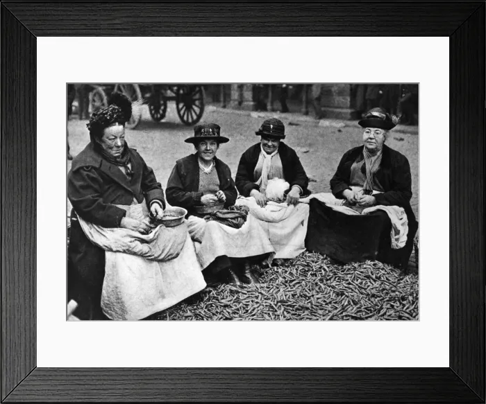 Framed Print : Pea Shellers Framed Print : Pea Shellers