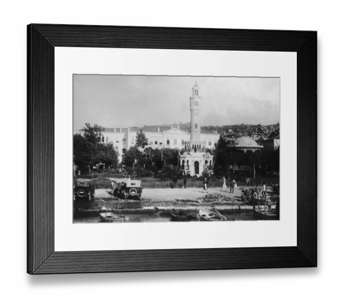 Framed Print : Smyrna. Government buildings in Smyrna (modern Izmir) in eastern Turkey, circa 1920 Framed Print : Smyrna. Government buildings in Smyrna (modern Izmir) in eastern Turkey, circa 1920