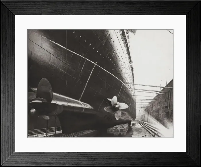 Framed Print : Mauretania Refitting Framed Print : Mauretania Refitting