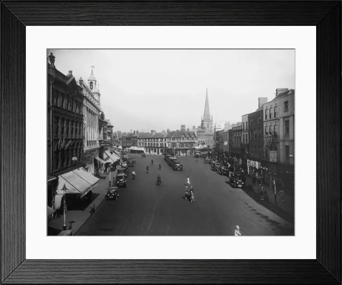 Framed Print : Hereford. The High Town, Hereford, circa 1925 Framed Print : Hereford. The High Town, Hereford, circa 1925