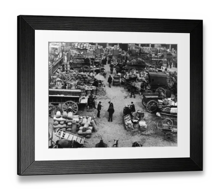 Framed Print : Covent Garden Framed Print : Covent Garden