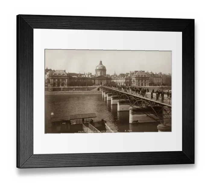 Framed Print : Pont Des Arts Framed Print : Pont Des Arts