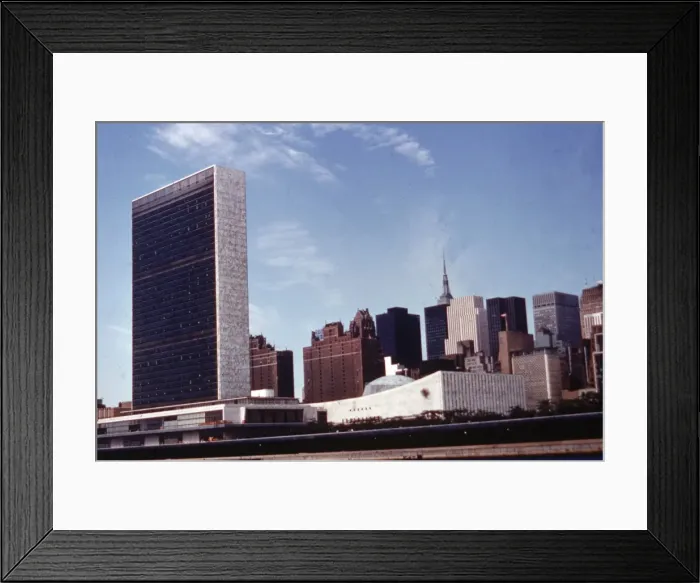 Framed Print : United Nations Building Framed Print : United Nations Building