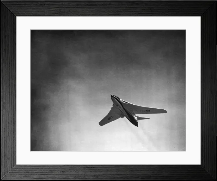 Framed Print : Handley Page Victor Framed Print : Handley Page Victor