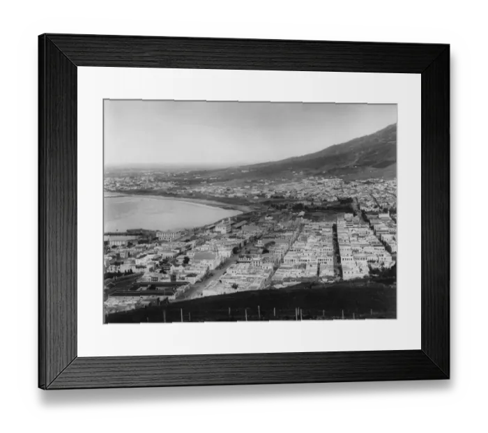 Framed Print : Cape Town in South Africa, circa 1900. (Photo by Hulton Archive / Getty Images) Framed Print : Cape Town in South Africa, circa 1900. (Photo by Hulton Archive / Getty Images)