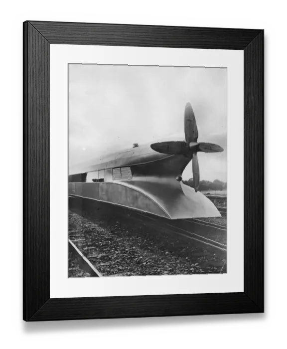Framed Print : Four Blade Zep Framed Print : Four Blade Zep