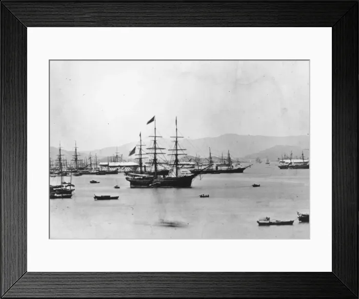 Framed Print : Hong Kong Harbour Framed Print : Hong Kong Harbour