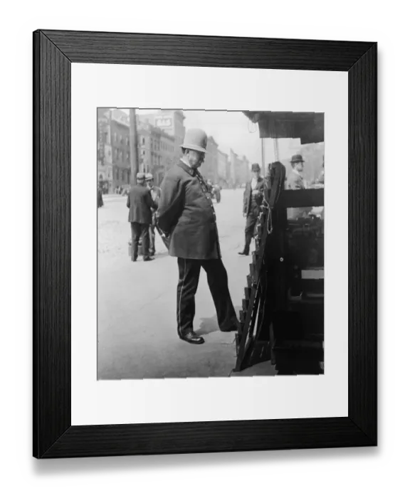 Framed Print : A police officer on the street, San Francisco, early 20th century Framed Print : A police officer on the street, San Francisco, early 20th century