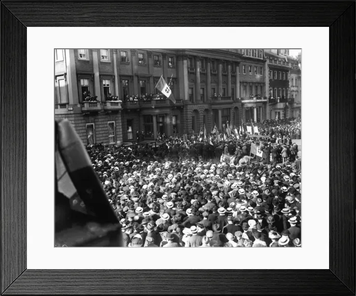 Framed Print : Italian Demo In London Framed Print : Italian Demo In London