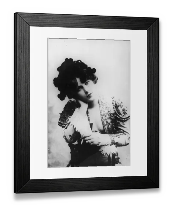 Framed Print : Spanish Beauty Framed Print : Spanish Beauty
