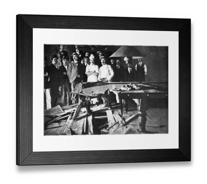 Framed Print : Billiard Break Framed Print : Billiard Break