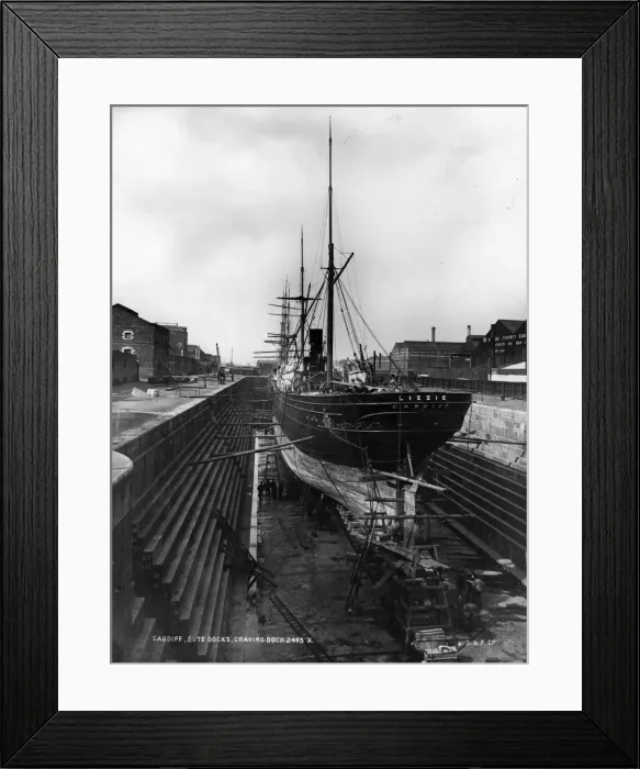 Framed Print : Graving Dock Framed Print : Graving Dock