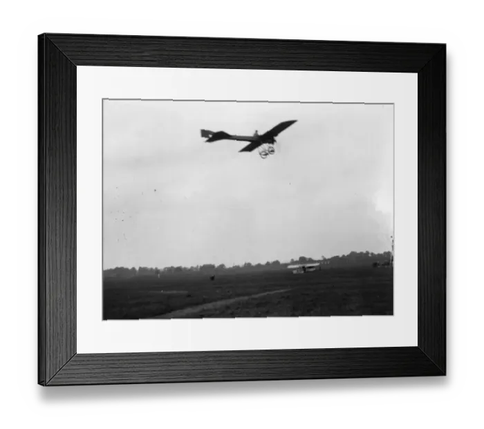 Framed Print : Monoplane. circa 1912: Deperdussins monoplane in flight Framed Print : Monoplane. circa 1912: Deperdussins monoplane in flight