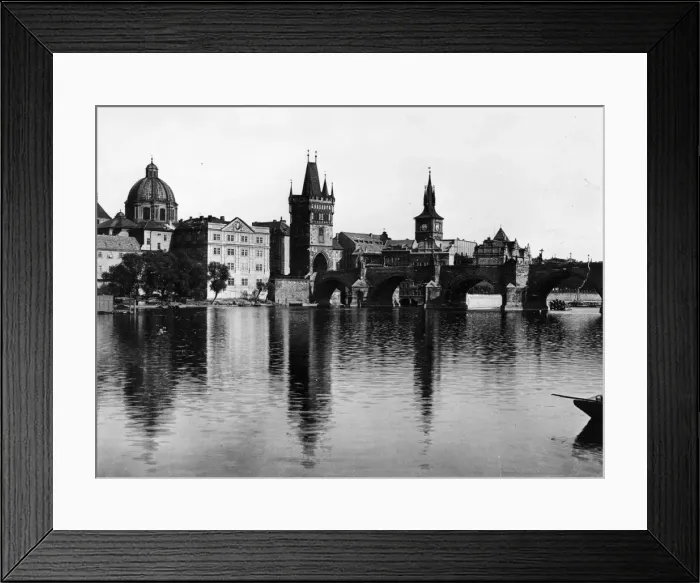 Framed Print : Charles Bridge Framed Print : Charles Bridge