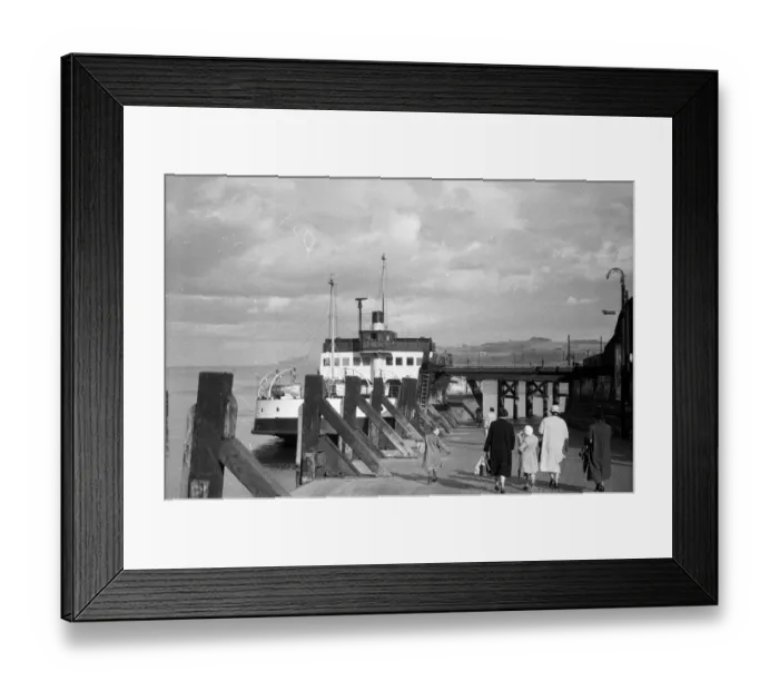 Framed Print : Dundee Ferry Framed Print : Dundee Ferry