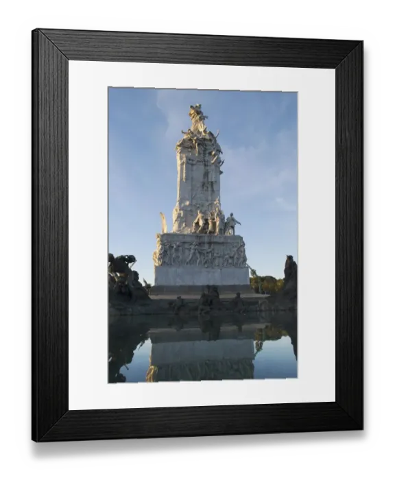 Framed Print : monumento de los espa?oles