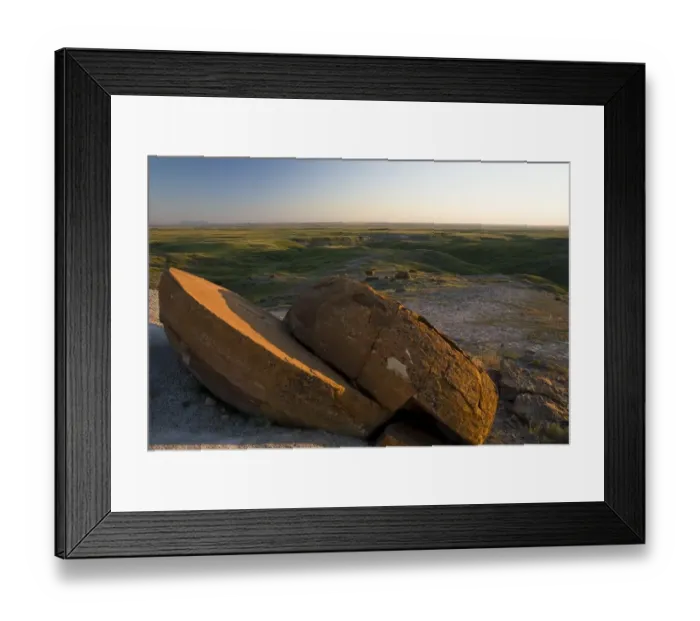 Framed Print : Red Rock Coulee, Writing-On-Stone Provincial Park, Alberta, Canada Framed Print : Red Rock Coulee, Writing-On-Stone Provincial Park, Alberta, Canada