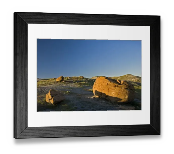 Framed Print : Red Rock Coulee, Writing-on-Stone Provincial Park, Alberta, Canada Framed Print : Red Rock Coulee, Writing-on-Stone Provincial Park, Alberta, Canada