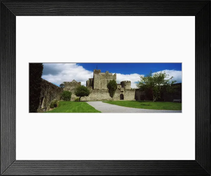 Framed Print : Cahir Castle, Co Tipperary, Ireland Framed Print : Cahir Castle, Co Tipperary, Ireland