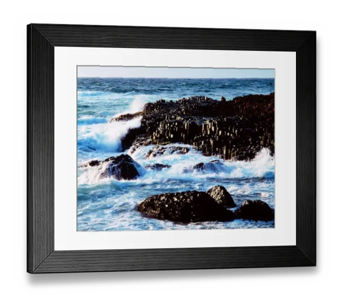 Framed Print : The Giants Causeway, Co Antrim, Ireland