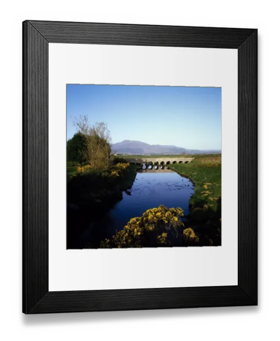Framed Print : Co Down, Newcastle, 12 Arches, Ireland Framed Print : Co Down, Newcastle, 12 Arches, Ireland