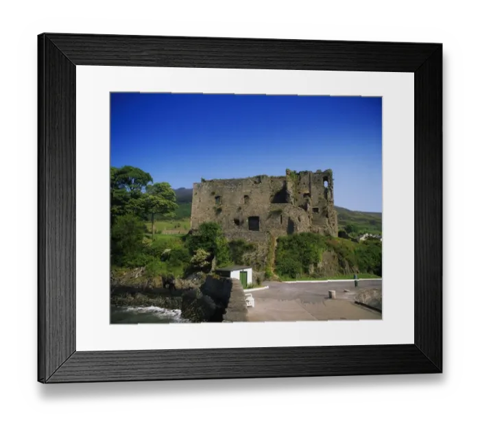 Framed Print : Co Louth, Carlingford Castle, Ireland