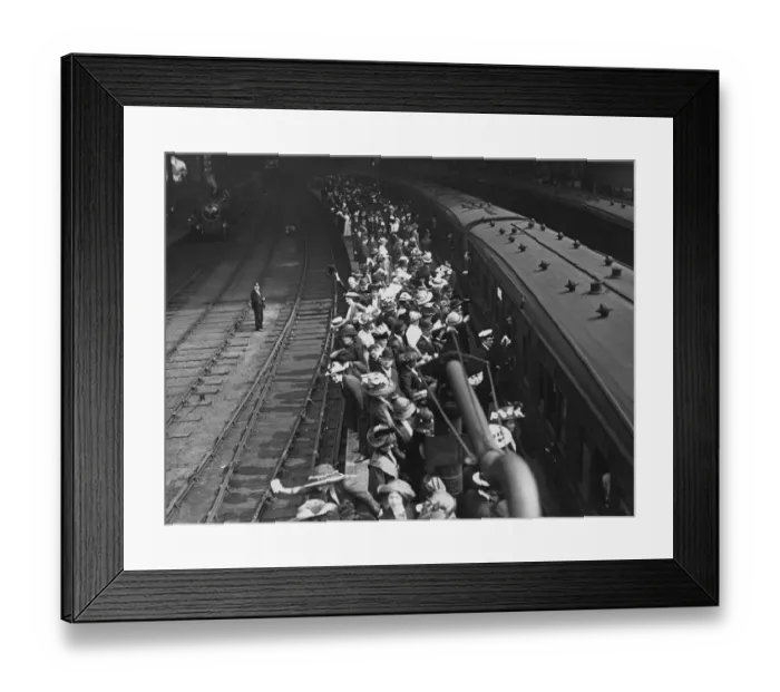 Framed Print : Pilgrims At Victoria Framed Print : Pilgrims At Victoria