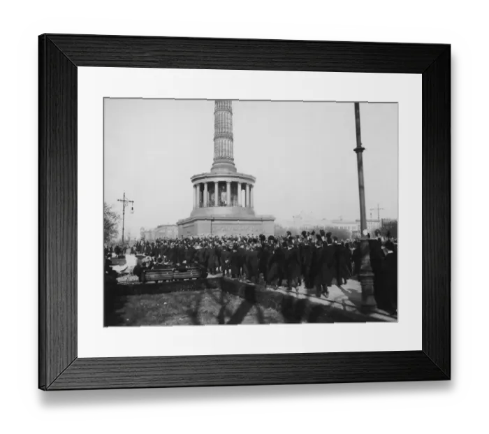 Framed Print : Suffrage In Berlin