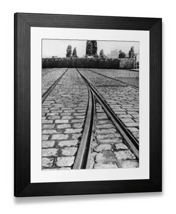Framed Print : Potsdamer Platz Framed Print : Potsdamer Platz