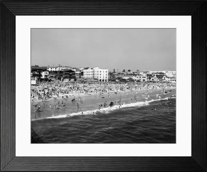 Framed Print : Santa Monica Beach Framed Print : Santa Monica Beach