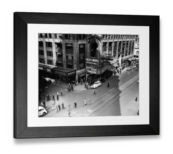 Framed Print : High, Wide, and Handsome At Paramount Theatre Framed Print : High, Wide, and Handsome At Paramount Theatre
