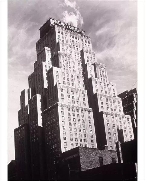 'Grand Old Lady', the Iconic Art Deco New Yorker Hotel