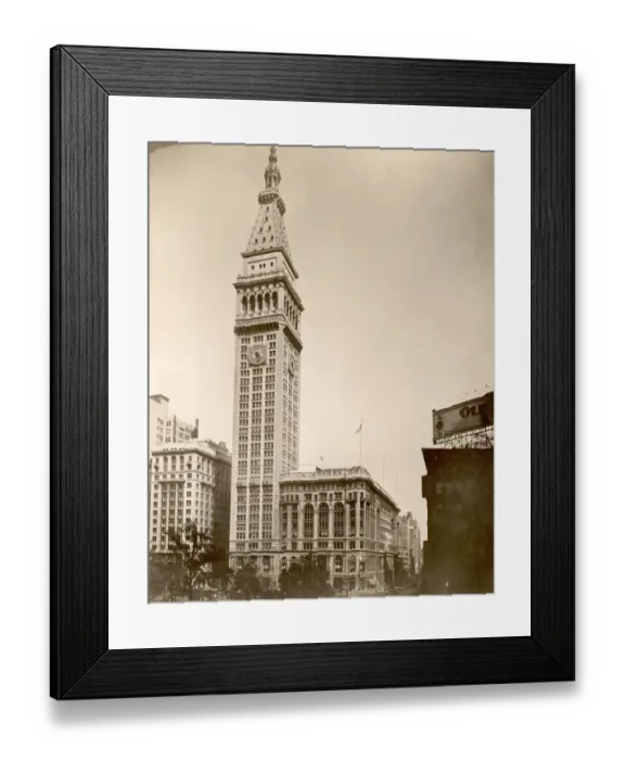 Framed Print : Metropolitan Life Insurance Company Building And Tower Framed Print : Metropolitan Life Insurance Company Building And Tower