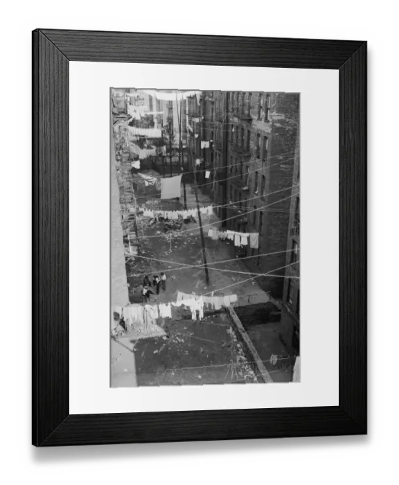 Framed Print : Urban Alleyway