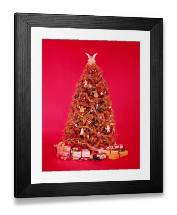 Framed Print : Christmas tree and gifts