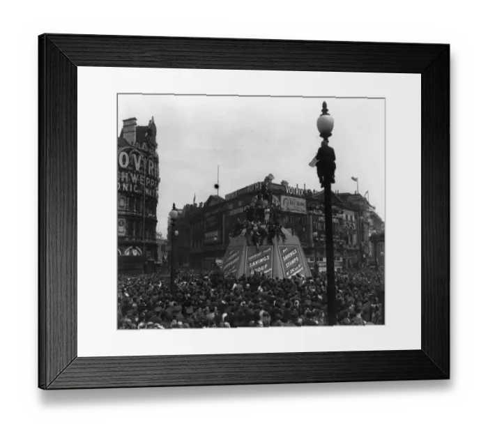 Framed Print : VE Day in London Framed Print : VE Day in London