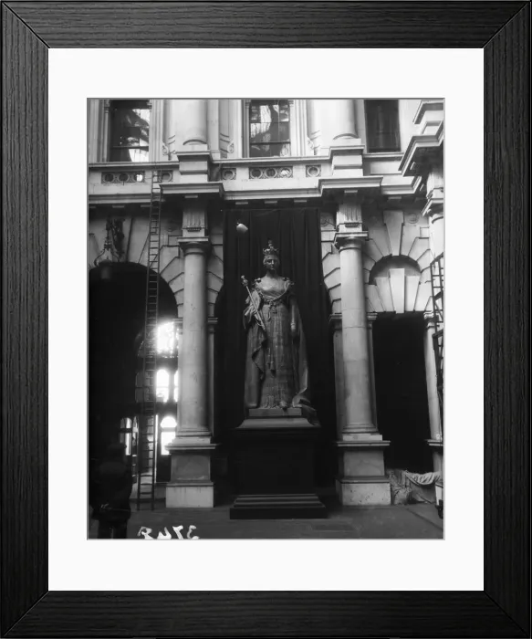 Framed Print : Royal Frontage Framed Print : Royal Frontage
