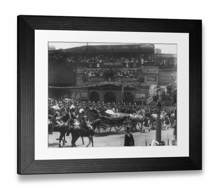 Framed Print : Queens Carriage Framed Print : Queens Carriage