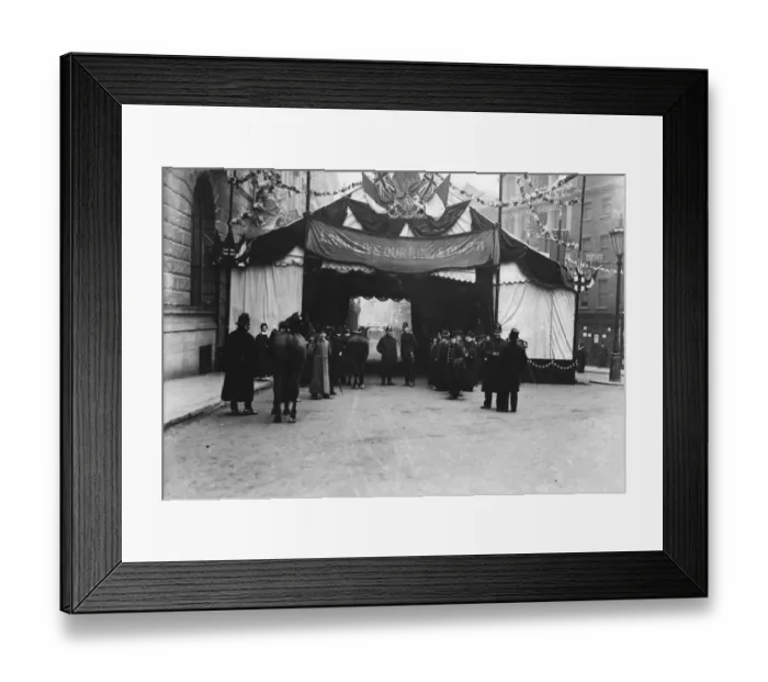 Framed Print : Long Live The King