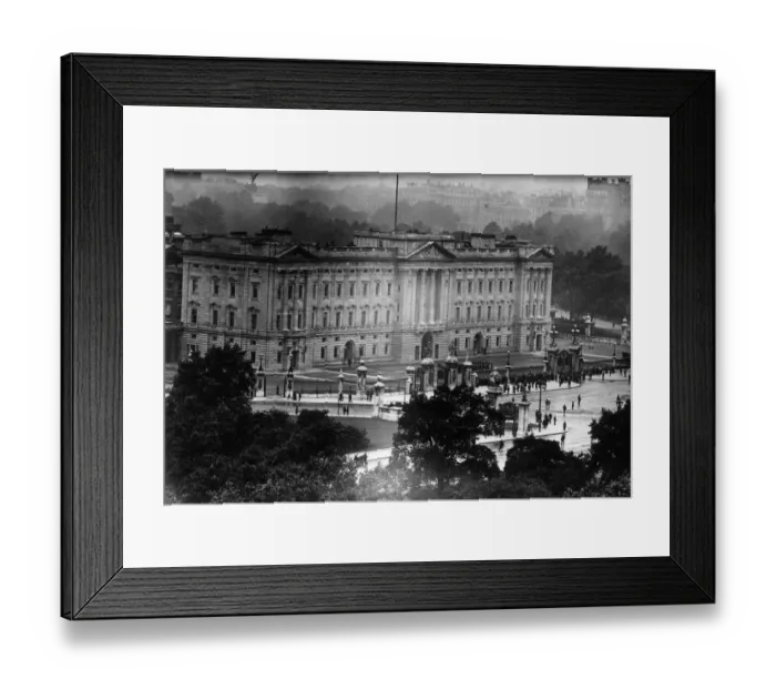 Framed Print : Buckingham Palace Framed Print : Buckingham Palace