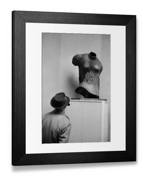 Framed Print : Museum Goer Framed Print : Museum Goer