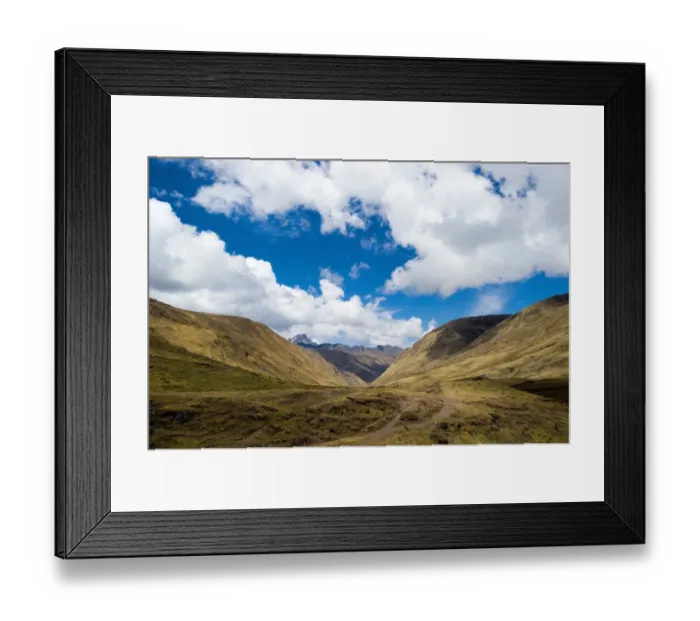 Framed Print : Descent through the Pampas to Punta Carretera in the Urubamba mountain range, Peru