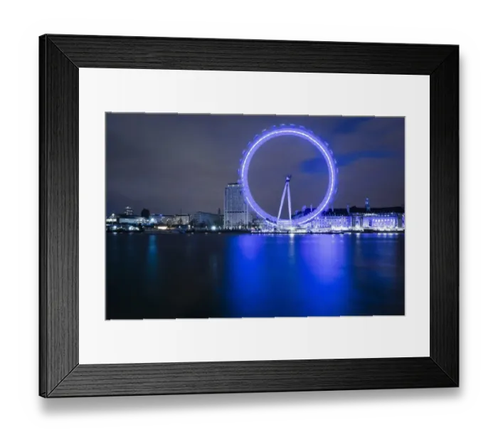Framed Print : Blurred view of London Eye at night Framed Print : Blurred view of London Eye at night