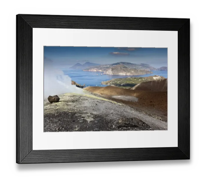 Framed Print : Hot spring overlooking islands Framed Print : Hot spring overlooking islands