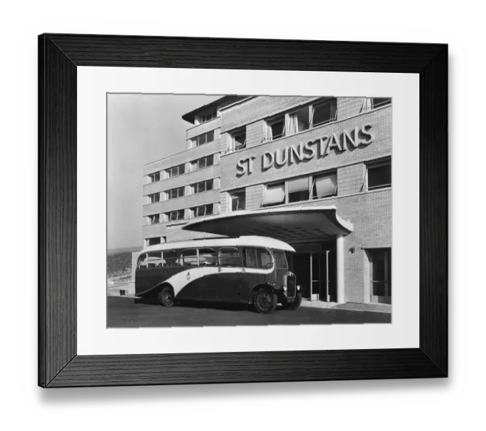 Framed Print : Dunstans Bus Framed Print : Dunstans Bus